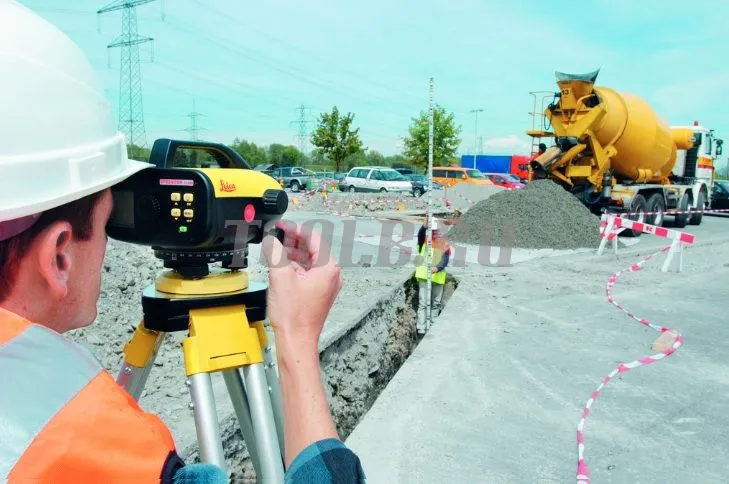 Leica Sprinter 150M Цифровой нивелир Leica Sprinter 150M Цифровой нивелир